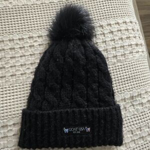 Black Pom-Pom Beanie